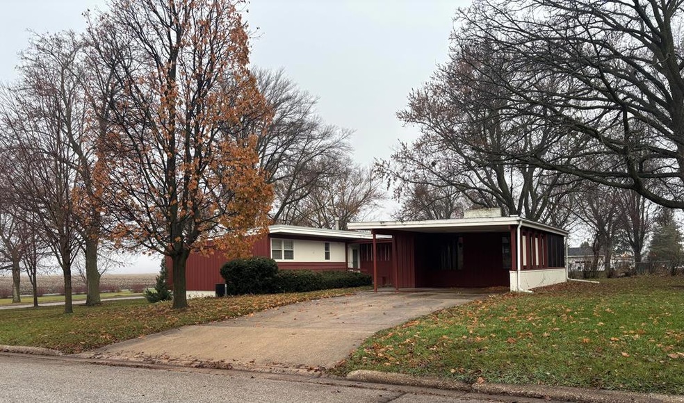 1408 Union St, Gowrie, IA 50543 - photo 1