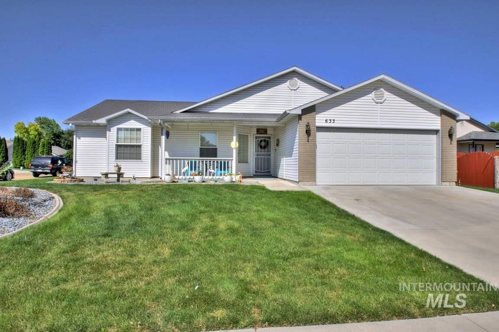 633 Teton Dr, Nampa, ID 83686 - photo 1