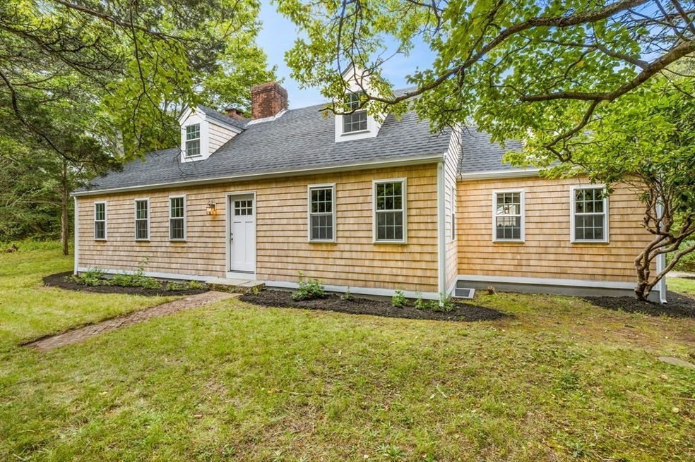 367 Woods Hole Rd, Falmouth, MA 02540 - photo 1