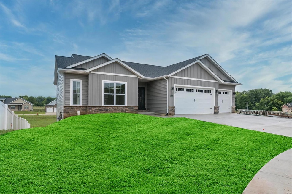 1828 Appleton Ct, Maryville, IL 62062 - photo 1