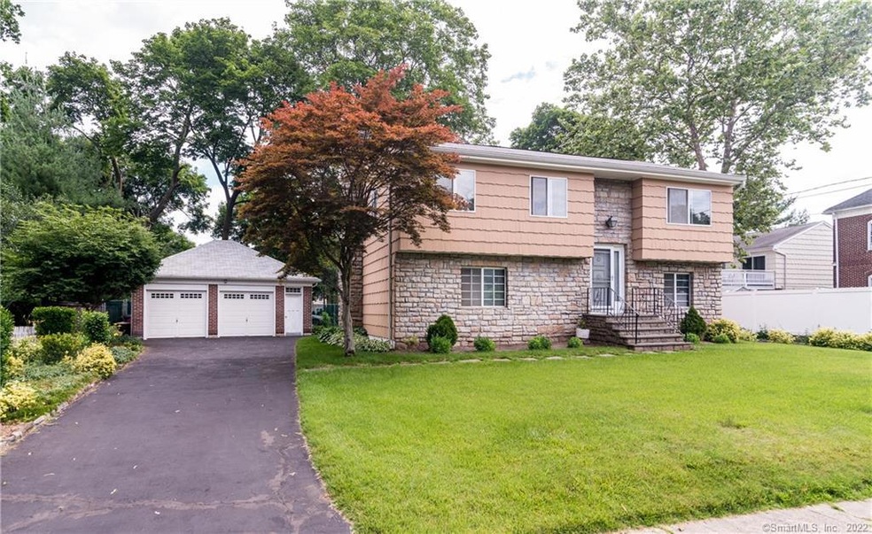 19 Cowing Place, Stamford, CT 06906 - photo 1