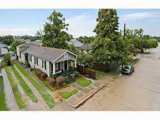 1115 7th St, Gretna, LA 70053 - photo 1