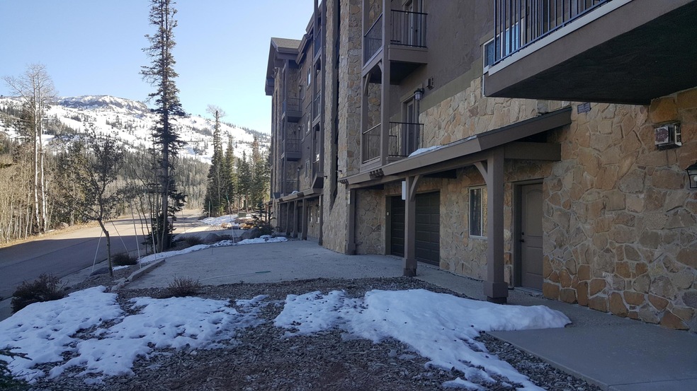 White Bear Condo for sale