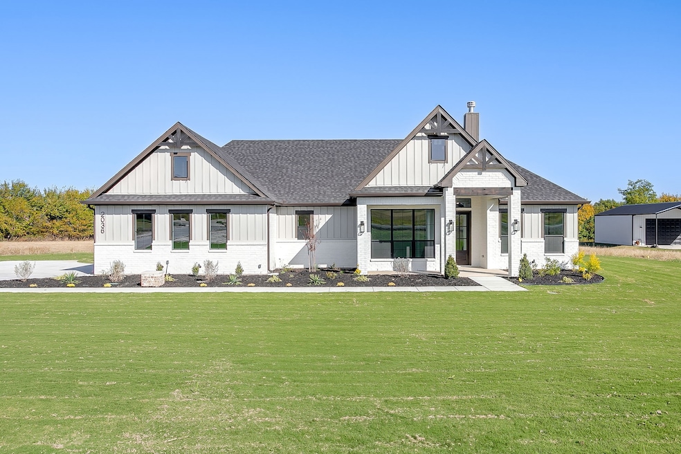 2036 Carrie Ct, Weatherford, TX 76088 - photo 1