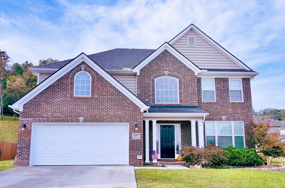 2001 Creekside Manor Ln, Knoxville, TN 37932 - photo 1