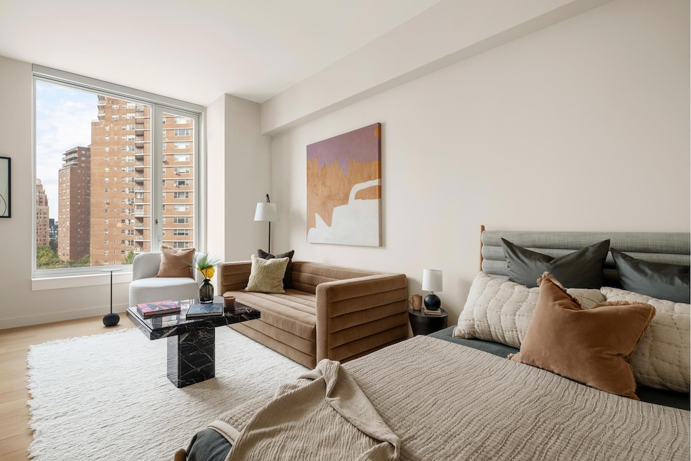 280 W 24th St unit 4 O, New York, NY 10011 - photo 1