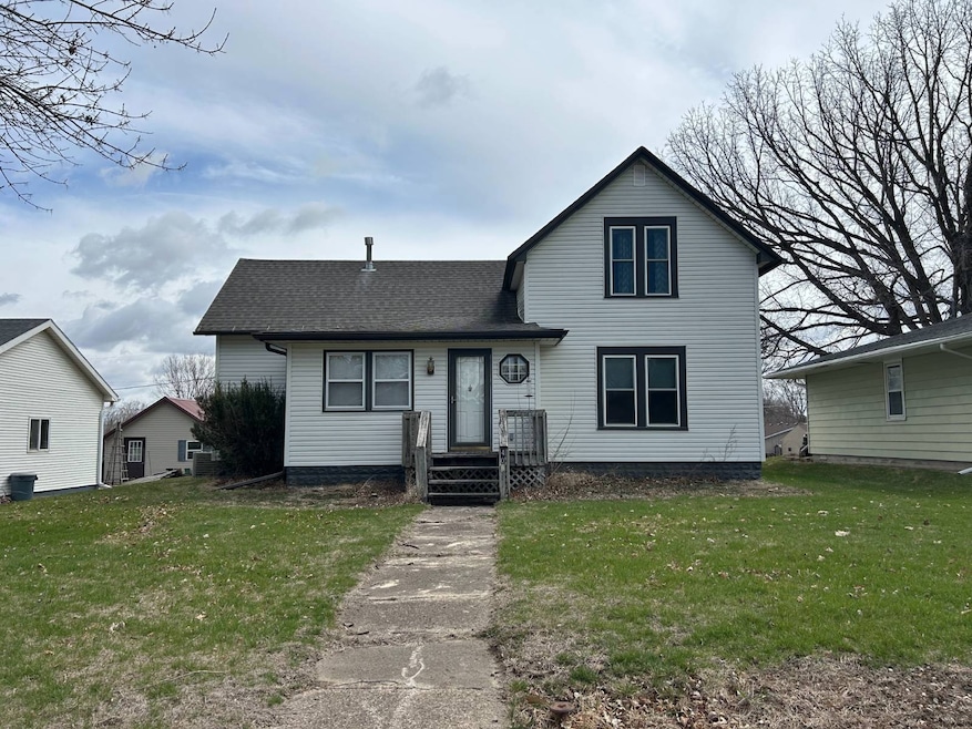 409 Hanson Blvd, Odebolt, IA 51458 - photo 1