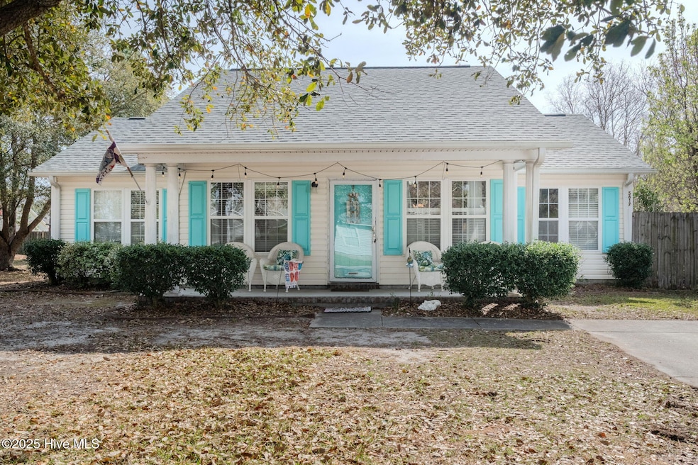 3-web-or-mls-5617 West Chop Way-103
