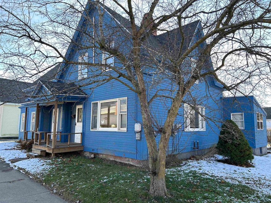 37 Howe St, Rutland, VT 05701 - photo 1