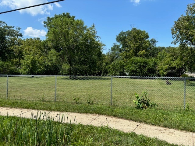 10000 Potter Rd, Des Plaines, IL 60016 - photo 1