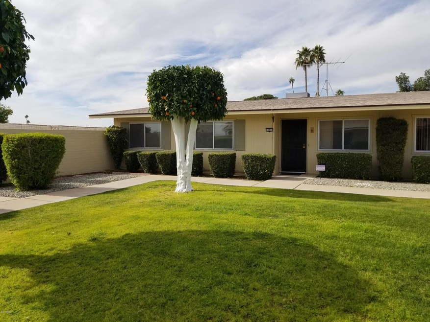 10913 W Santa fe Dr unit 7, Sun City, AZ 85351 - photo 1