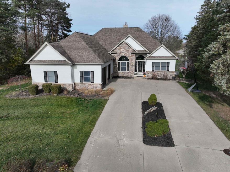 9464 Pine Needle Trail, Flushing, MI 48433 - photo 1