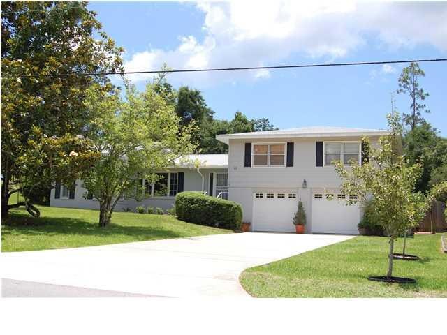 10 Hillcrest Dr Front