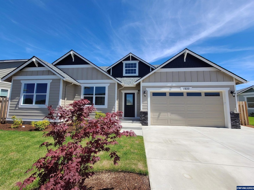 1233 S 10th St, Independence, OR 97351 - photo 1