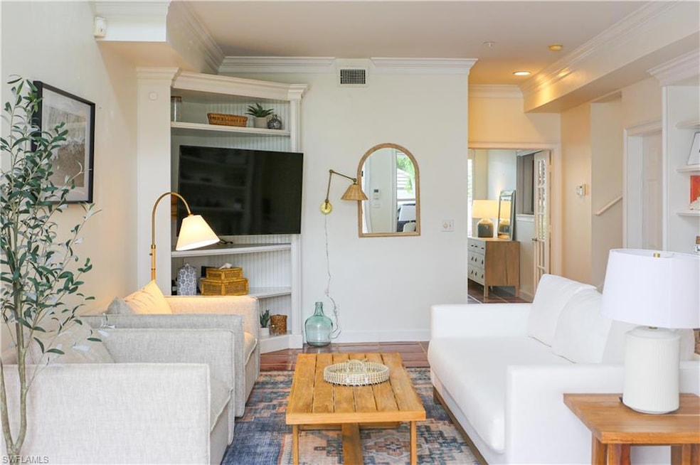 1136 6th St S unit 5, Naples, FL 34102 - photo 1