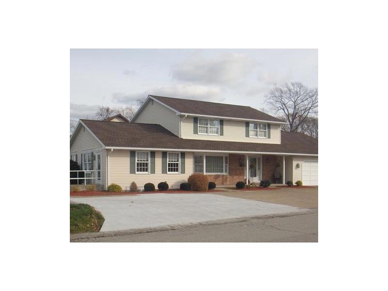 3153 W 26th St, Erie, PA 16506 - photo 1