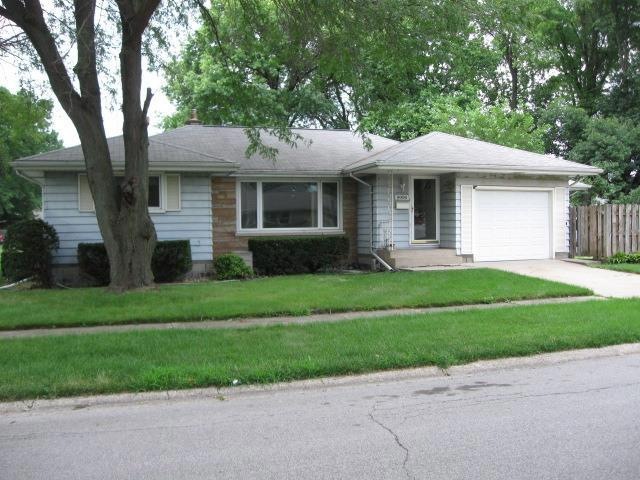 9006 Highland St, Highland, IN 46322 - photo 1