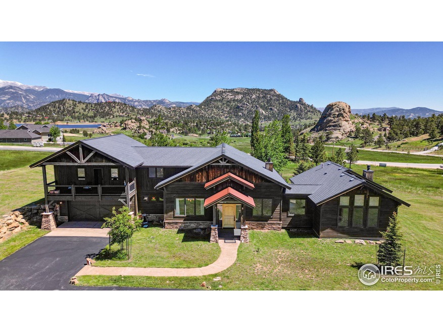 Luxury living at popular Kiowa Ridge