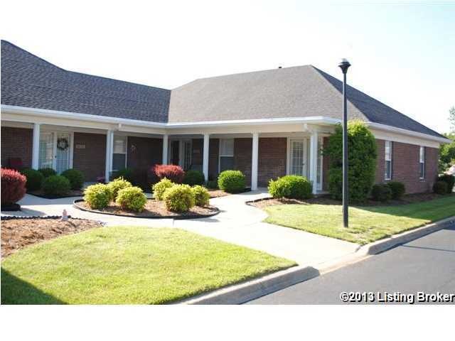 8422 Elsie Ct, Louisville, KY 40228 - photo 1