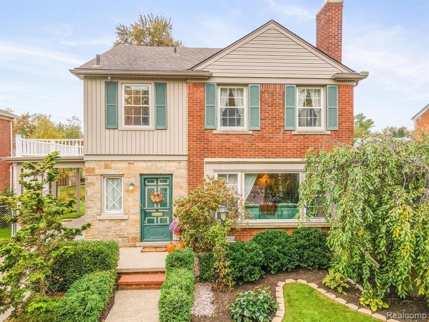1637 Prestwick, Grosse Pointe-0590.jpg