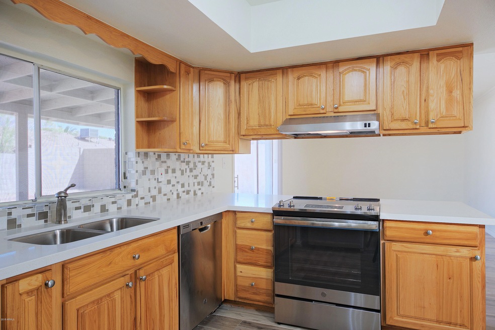 3908 W Laurel Ln, Phoenix, AZ 85029 - photo 1