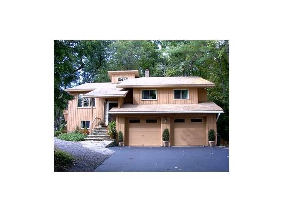 19 Dena Ave, MerriMacK, NH 03054 - photo 1