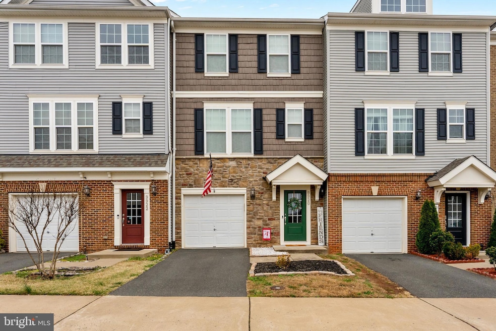 9920 Whitemoss Dr, Manassas, VA 20109 - photo 1