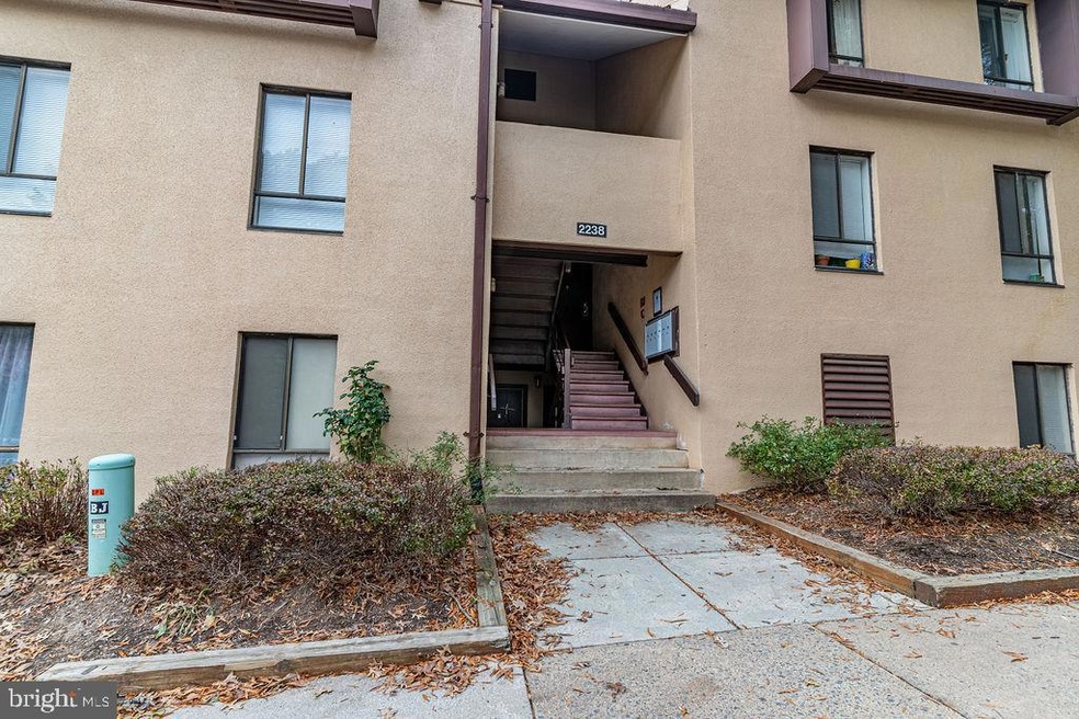 2238 Castle Rock Square unit 11C, Reston, VA 20191 - photo 1