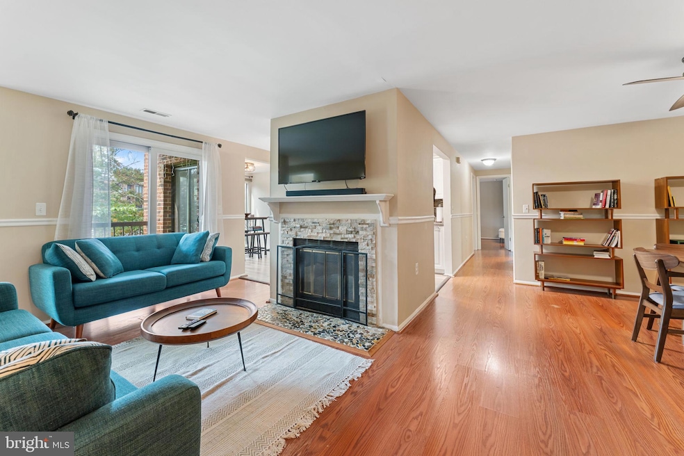 18040 Chalet Dr unit 201, Germantown, MD 20874 - photo 1