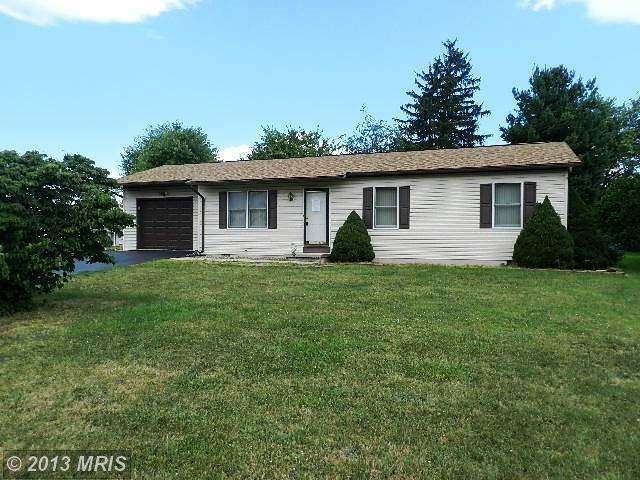 1685 Farm Ln, Greencastle, PA 17225 - photo 1