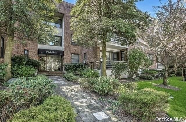 For Rent $2,200/month