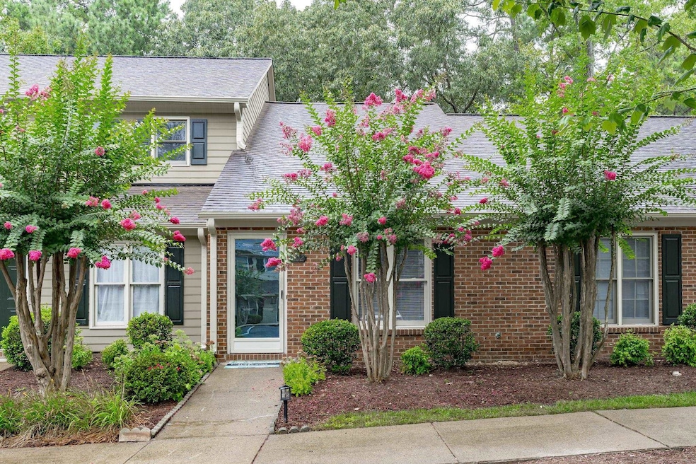 802 Gatehouse Ln, Durham, NC 27707 MLS 2525133