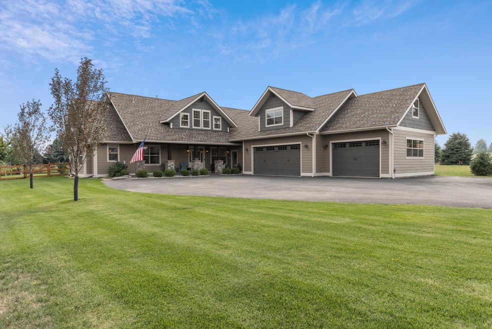 Lovely Custom 4 bedrom home