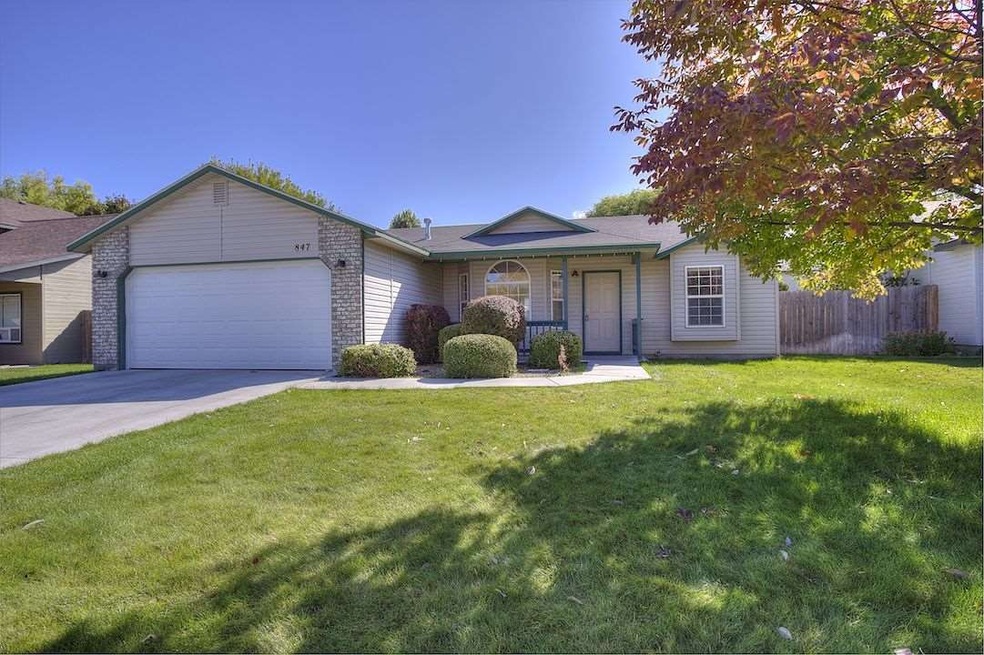 847 W Florida Ave, Nampa, ID 83686 - photo 1