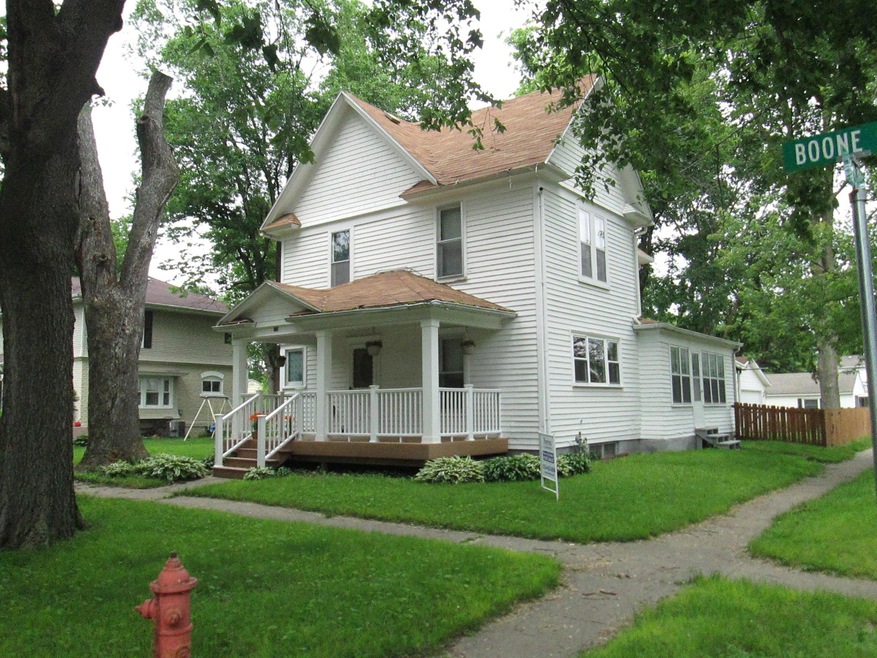 1504 Boone St Front