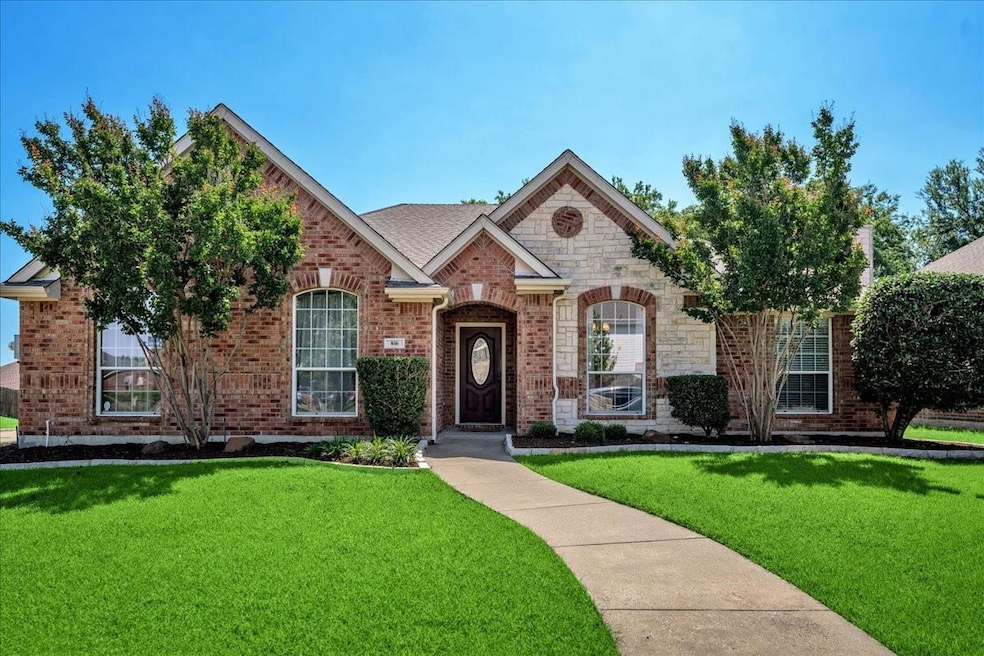 816 Riverhead Dr, Wylie, TX 75098 - photo 1