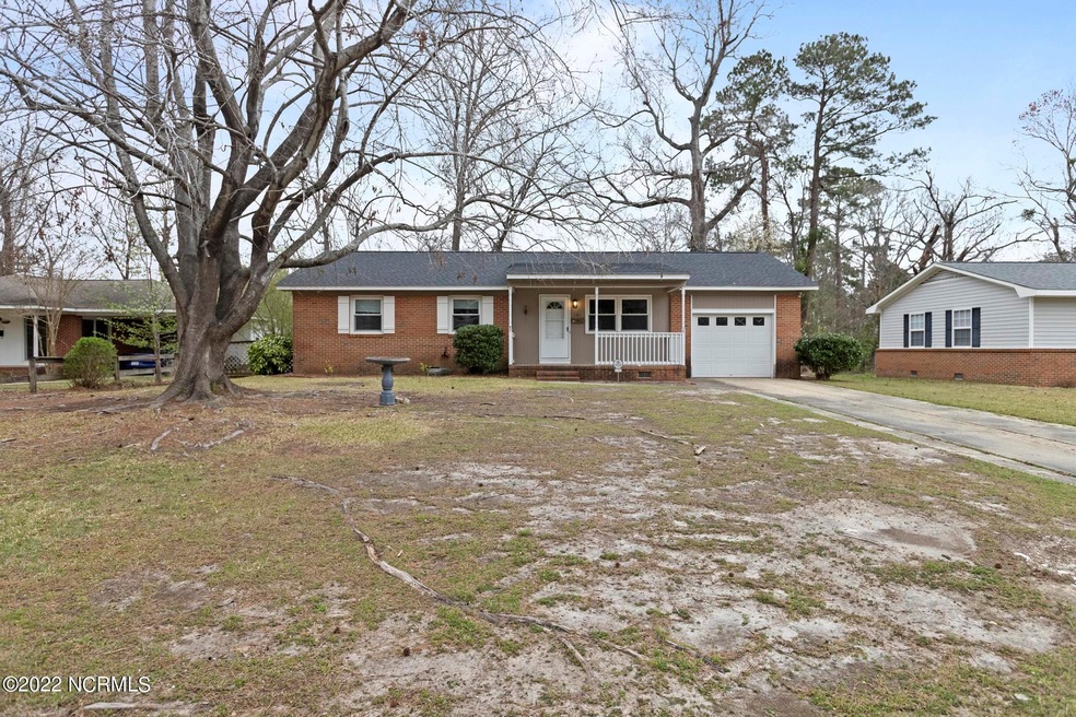 121 Arthur Ct, Jacksonville, NC 28546 - photo 1