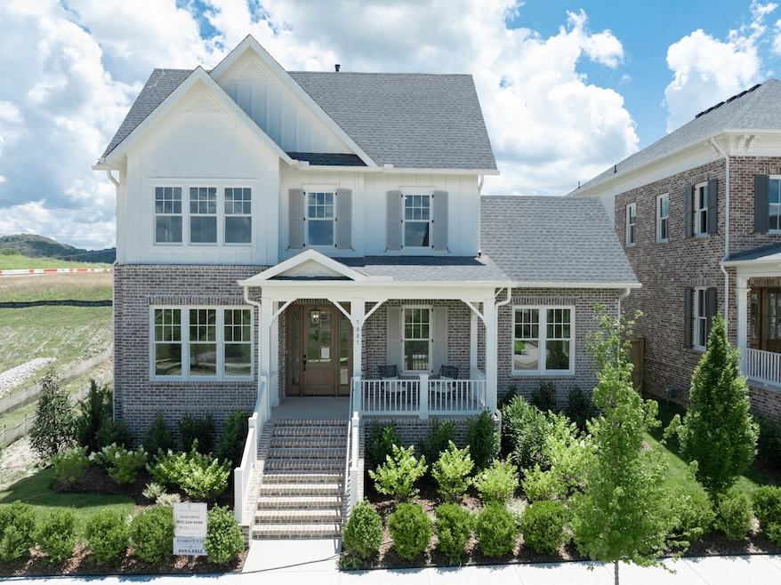 Pending $1,604,860 • Co-Listing Agent