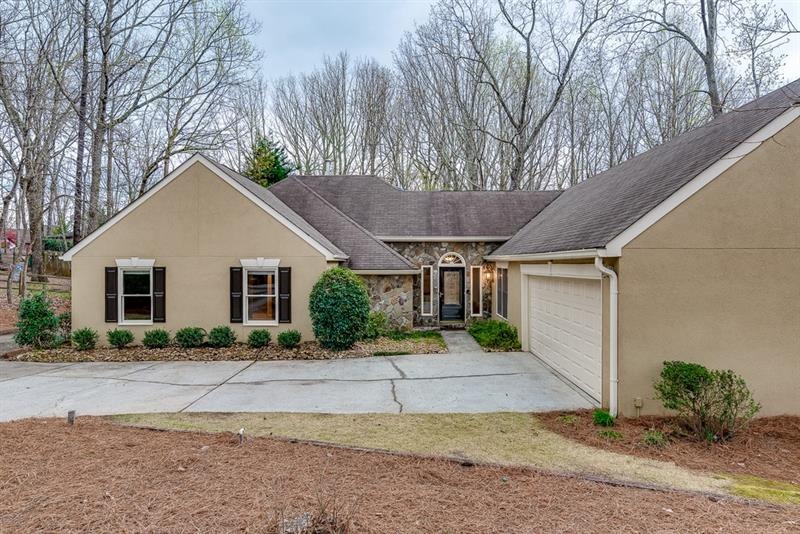 410 Longs Peak, Alpharetta, GA 30022 - photo 1