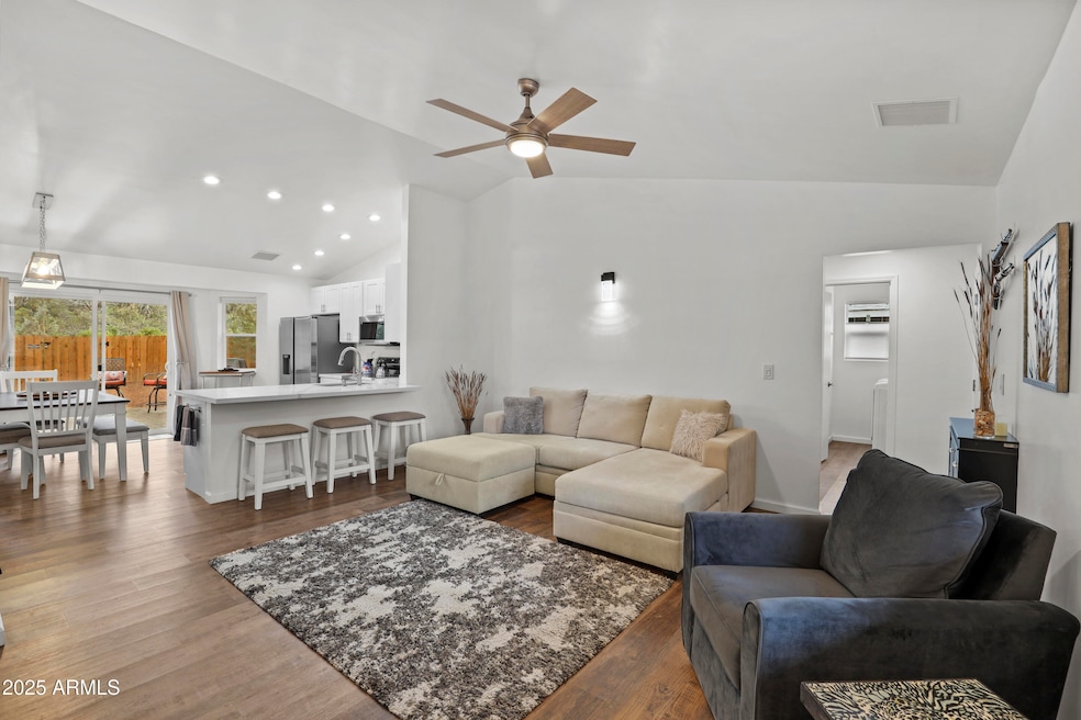 Living Room (1)