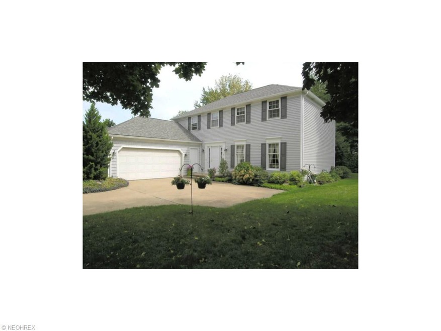 Wonderfully pretty home with newer siding and shin