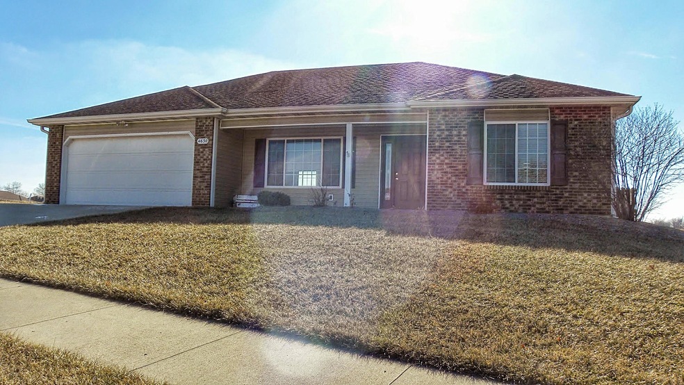 4630 E Steiner Glen
