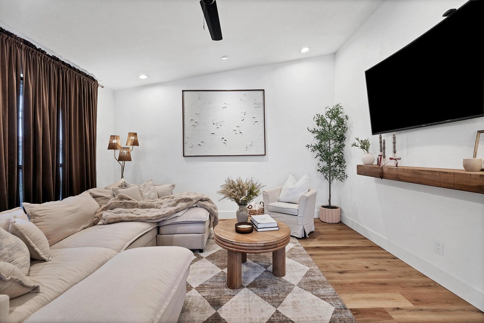 550 W 600 N unit 9, Saint George, UT 84770 - photo 1