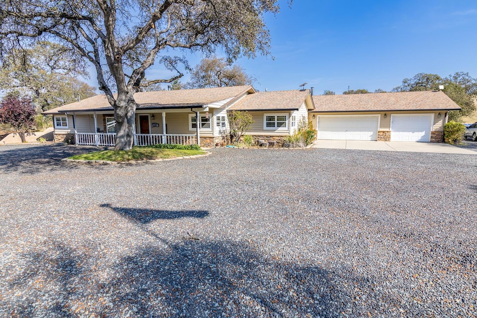 2155 El Faro Way, La Grange, CA 95329 - photo 1