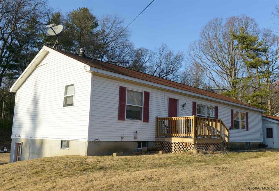 111 Old Gick Rd, Saratoga Springs, NY 12866 - photo 1