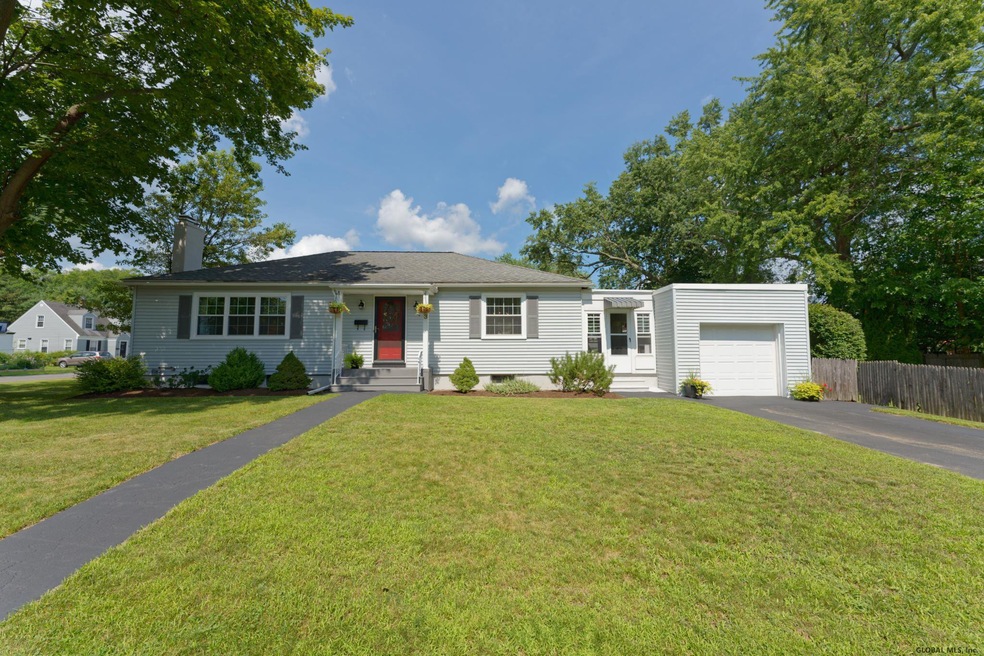 3 Fordham Ct, Albany, NY 12209 - photo 1