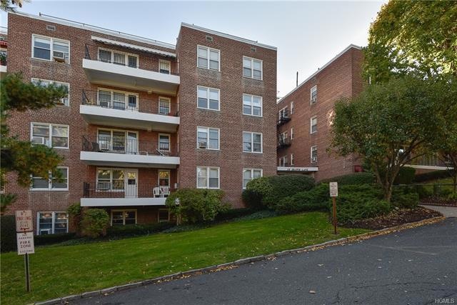 150 Draper Ln unit 2A, Dobbs Ferry, NY 10522 - photo 1