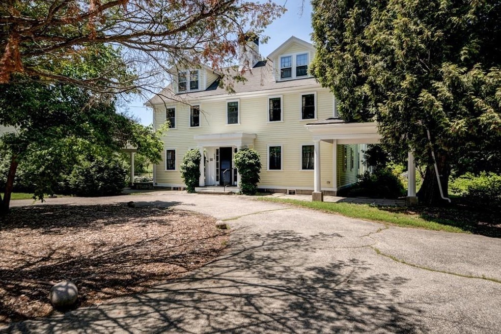 15 Strawberry Hill St unit 15, Dover, MA 02030 - photo 1