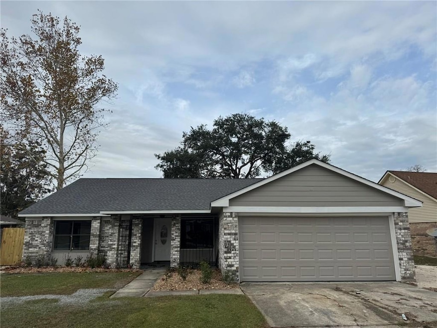 110 Lake Village Blvd, Slidell, LA 70461 - photo 1