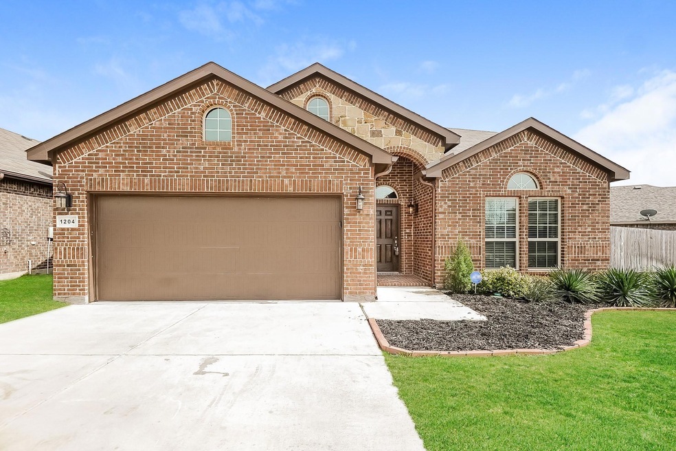 1204 Scott Dr, Weatherford, TX 76087 - photo 1